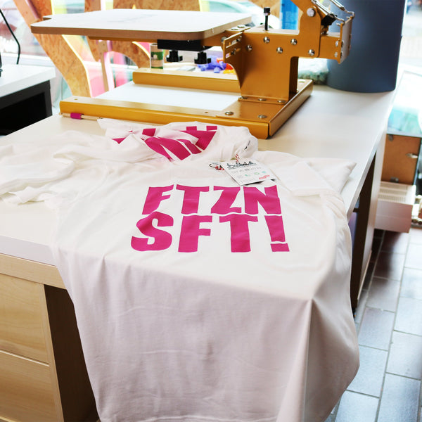 FTZNSFT! Volane | Siebdruck Bio Baumwolle Unisex T - Shirt - ButtwichEP01 ShirtBio - BaumwolleFTZNSFT!Made by Buttwich